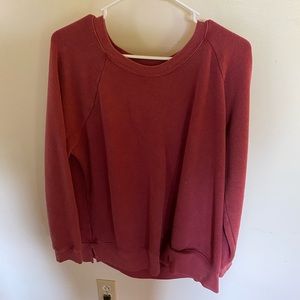 Maroon maurices pullover crewneck